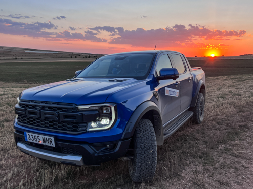 Raptor e tramonto