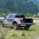 Ford Ranger Platinum dietro